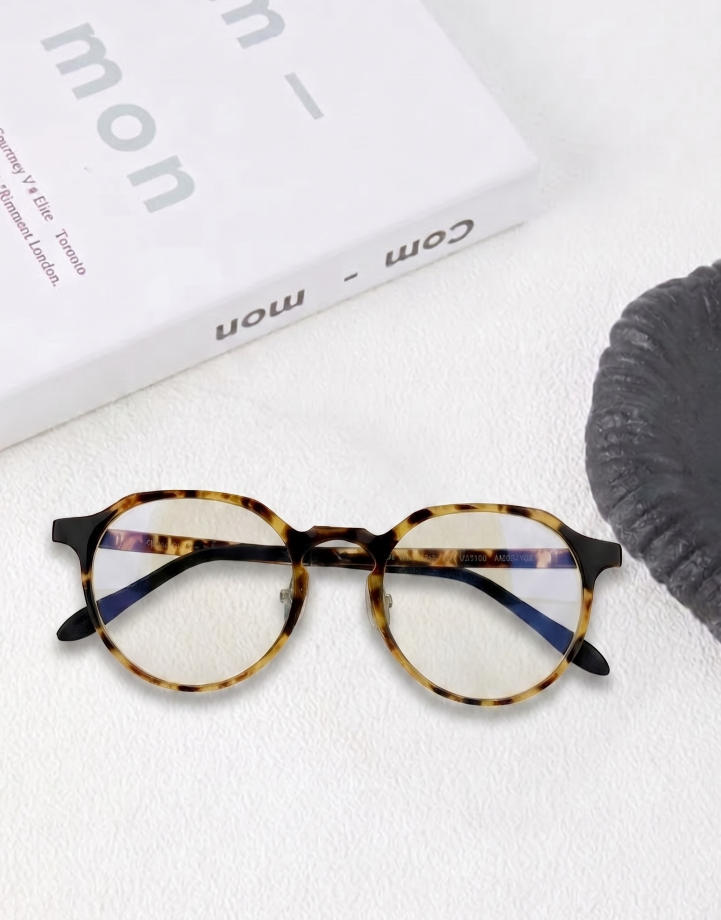Korean style glasses V Pai 2113U soft minimal design close-up