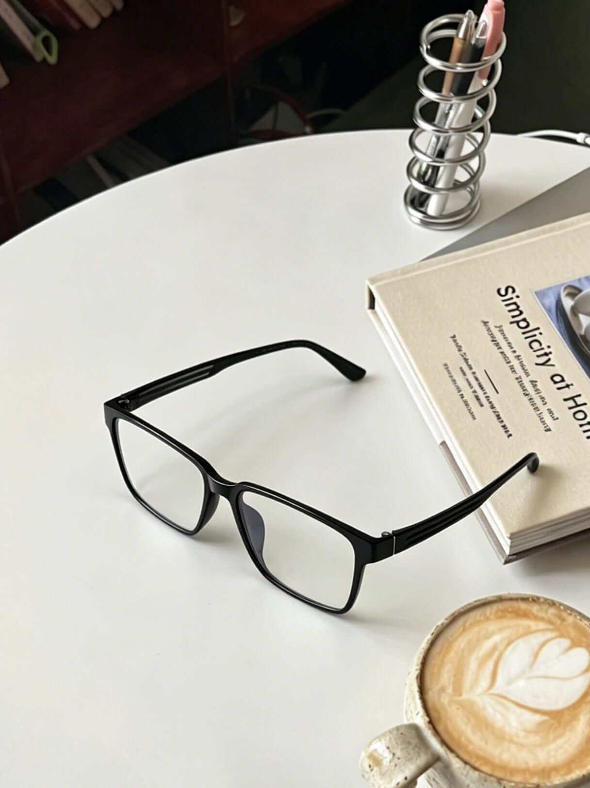 Square eyewear V Pai 2326U bold contemporary frame detail